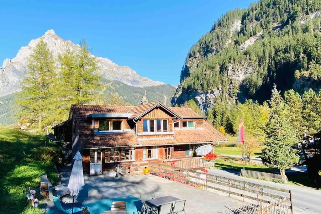 Cozy Apartment In Vintage House In Kandersteg Zewnętrze zdjęcie